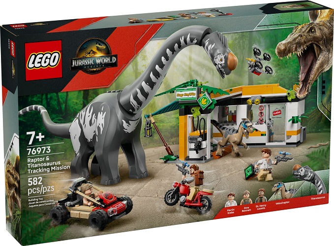 Des poursuites palpitantes et de l’action attendent les enfants et les cinéphiles de 7 ans et plus dans cet ensemble de construction LEGO® Jurassic World LEGO Mission de suivi du Raptor et du Titanosaure (76973). Ce cadeau de dinosaure pour garçons et filles comprend des figurines moulées d’un Titanosaure et d’un Vélociraptor ainsi que 3 figurines : Zora Bennett, Martin Krebs et le Dr Henry Loomis. Le Vélociraptor a une mâchoire mobile et le Titanosaurus a un cou, une tête et une queue mobiles.L’ensemble de jeu interactif comprend une station de recharge, un véhicule tout-terrain avec une remorque, un étui à seringue avec 3 seringues, une moto, un drone à construire, une zone de camping avec fonction de chute d’arbre et plus encore.  L’ensemble de construction est facile à emmener pour les rendez-vous de jeu et constitue un excellent choix pour les enfants qui aiment les aventures et les jouets de dinosaures. Cet ensemble fonctionne également avec d’autres ensembles LEGO Jurassic World (vendus séparément). L’application LEGO Builder guide les jeunes amateurs dans une aventure de construction intuitive, leur permettant d’agrandir et de faire pivoter les modèles en 3D, d’enregistrer des ensembles et de suivre leur progression. L’ensemble contient 582 pièces.  Ensemble de jouet de dinosaures – Faites plaisir aux amateurs du film Jurassic World : Renaissance de 7 ans et plus avec l’ensemble Mission de suivi du Raptor et du Titanosaure et répondez au goût des enfants pour les jouets et les dinosaures Jouets de dinosaures – Comprend des figurines LEGO® moulées de Titanosaure et Vélociraptor, ainsi que 3 figurines du film Jurassic World : Renaissance pour inspirer des jeux de rôle et des histoires sans fin Ensemble de jeu détaillé – Cet ensemble LEGO® Jurassic World comprend une station de recharge avec des objets de narration, une zone de camping et un arbre, une petite moto, un drone et un véhicule tout-terrain avec une remorque Fonctions créatives – L’ensemble comprend un arbre qui tombe, un drone qui se fixe au véhicule ou au toit de la station, un Vélociraptor avec une mâchoire qui s’ouvre et un Titanosaure avec une tête, un cou et une queue mobiles Un cadeau LEGO® Jurassic World impressionnant – Assouvissez une passion pour les jouets de dinosaures et les aventures animales avec un ensemble pour les enfants de 7 ans et plus qui constitue un cadeau amusant pour éblouir tout le monde à l’école Une nouvelle façon de construire – L’application LEGO® Builder guide les enfants dans une aventure de construction intuitive où ils peuvent sauvegarder des ensembles, suivre leur progrès, agrandir et faire pivoter les modèles en 3D en construisant Encouragez la créativité – Les jeux de construction LEGO® Jurassic World sont conçus pour encourager l’amour des enfants pour les jouets de dinosaures en les aidant à développer leur créativité et leurs compétences en matière de narration Dimensions – Le jouet de station de recharge en briques de cet ensemble de jeu de 582 pièces mesure plus de 10 cm de haut, 21 cm de large et 16 cm de profond et regorge de détails pour rendre le jeu encore plus amusant